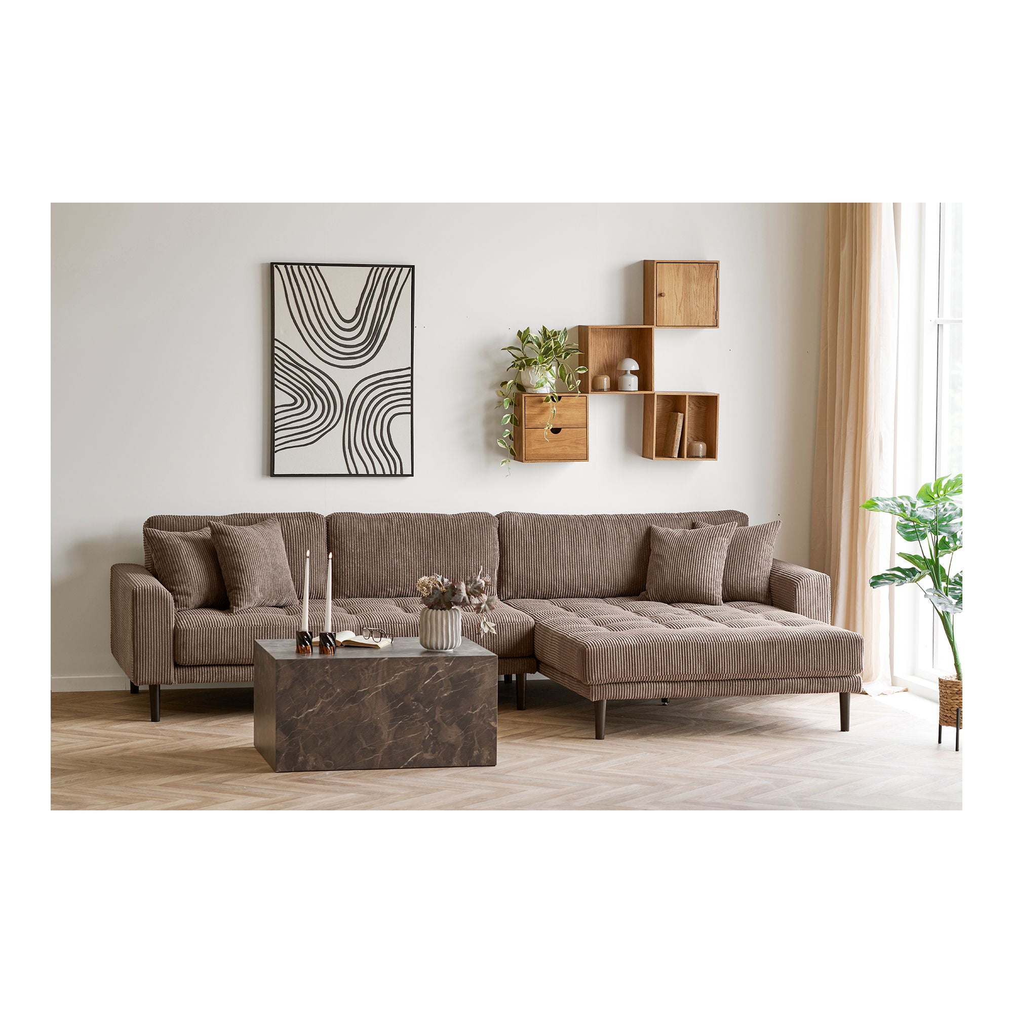 Lido Lounge Sofa - Lounge Sofa, højrevendt i brun fløjl med fire puder og sorte træben HN1423