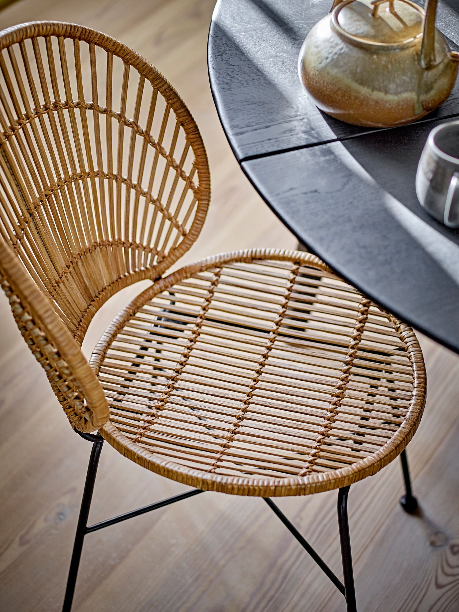 Bloomingville Peron Spisebord, Sort, FSC® 100%, Eg
