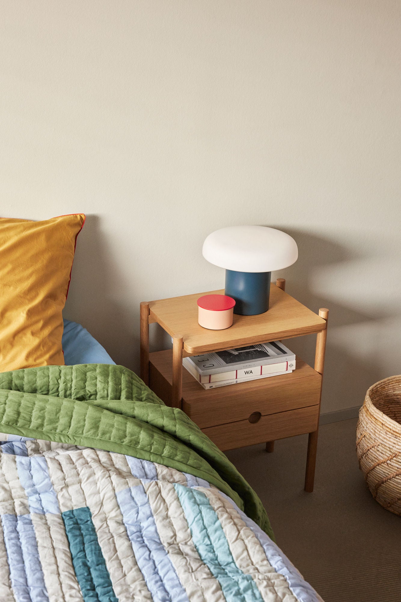 Hübsch Twist Sengetæppe Block 260x260 Mørkegrøn/ Flerfarvet