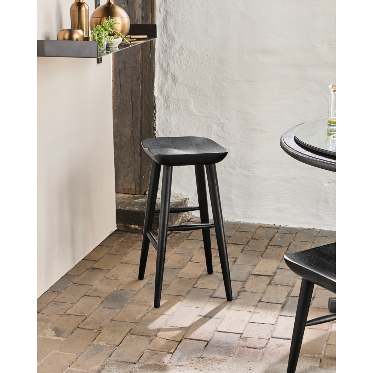 Skammel, HDBar, Sort