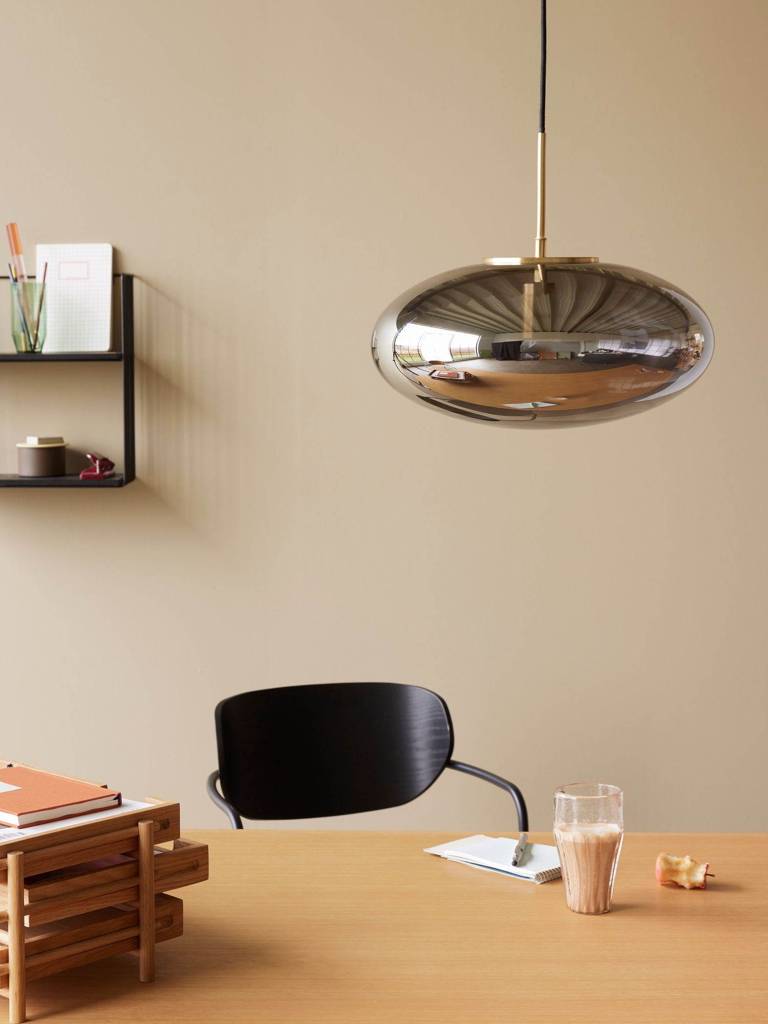 Hübsch Reflect Pendel Ellipse Grå