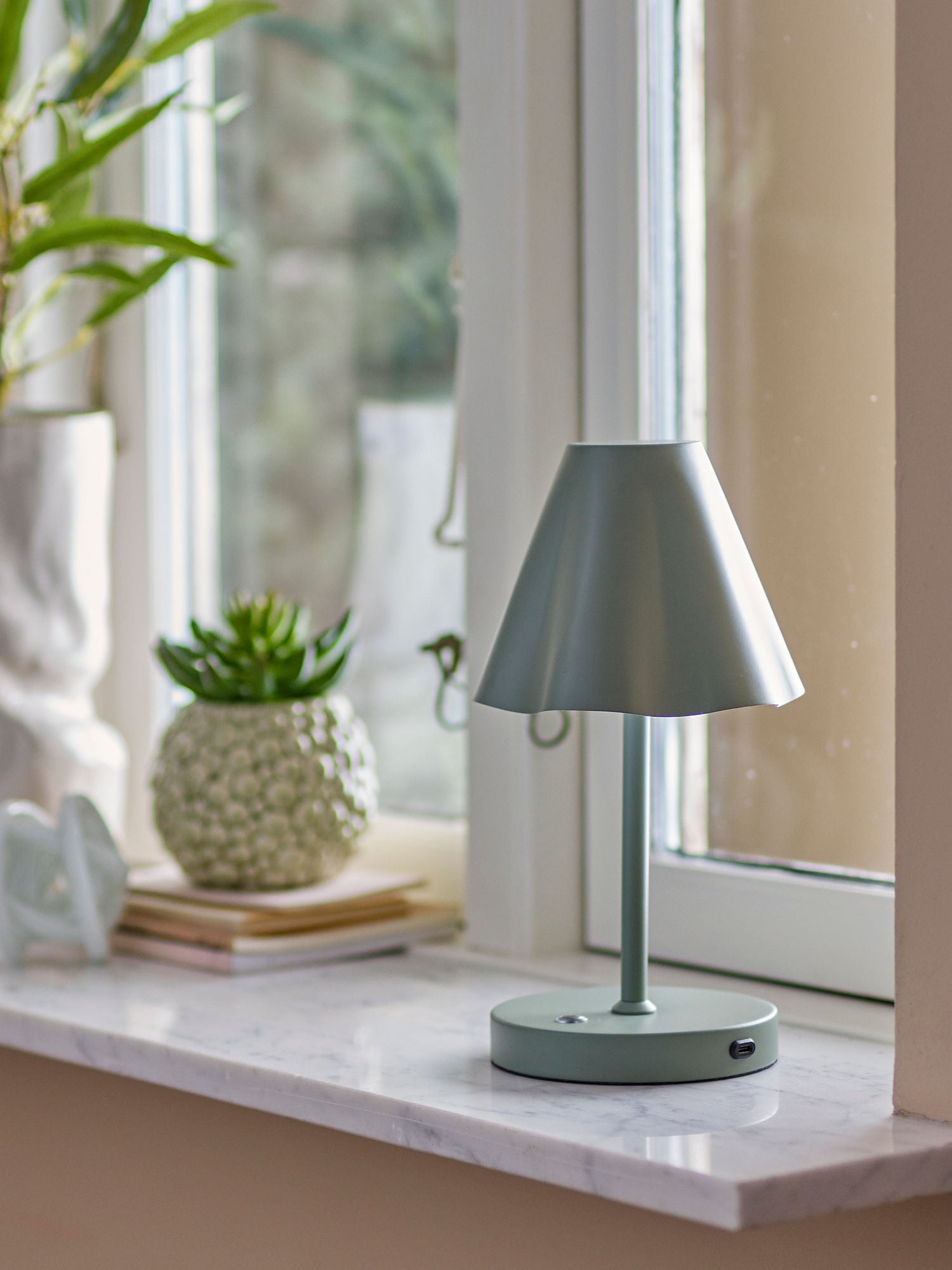 Bloomingville Lianna Portable Lampe, Genopladelig, Grøn, Metal