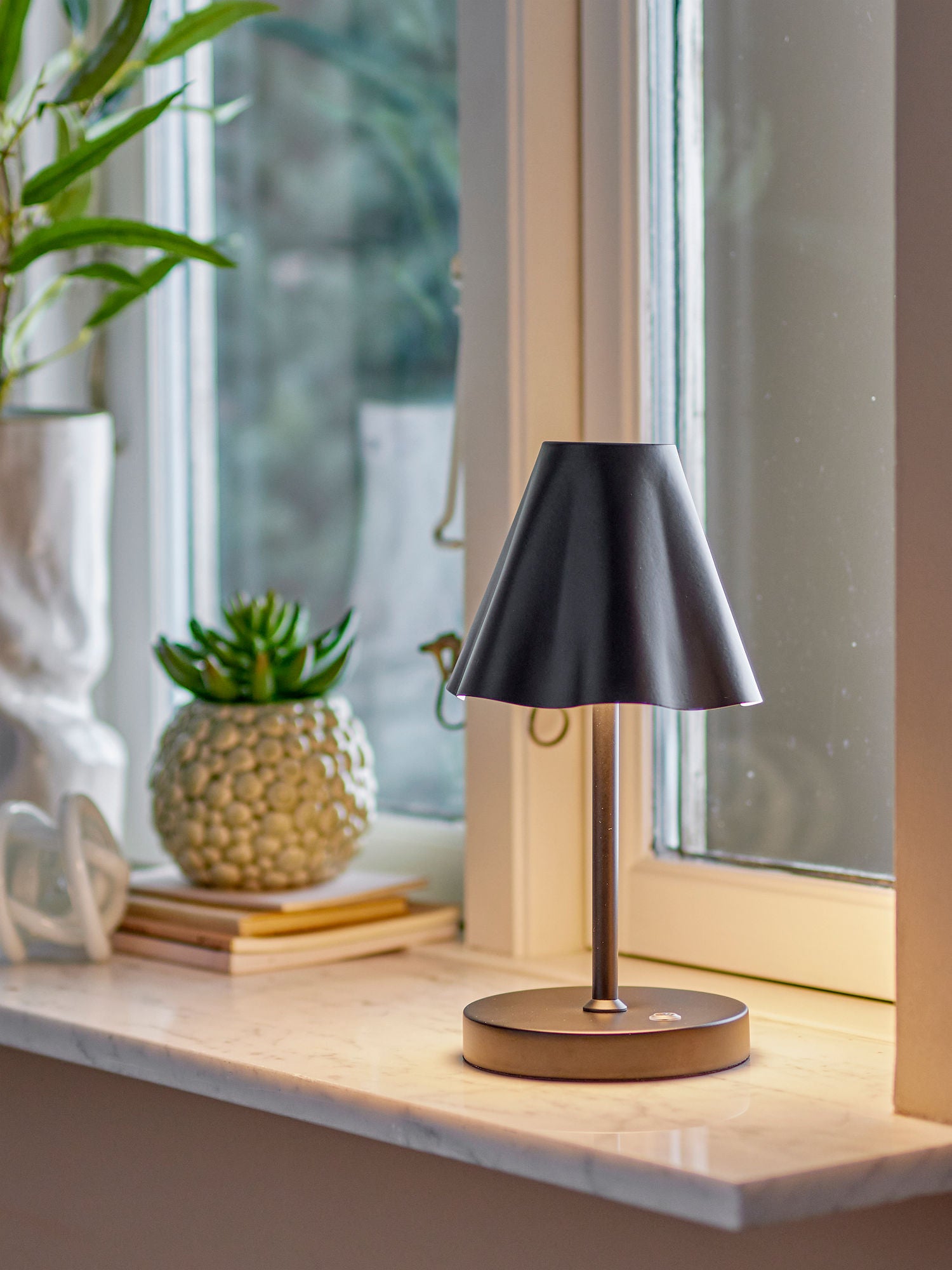 Bloomingville Lianna Portable Lampe, Genopladelig, Sort, Metal