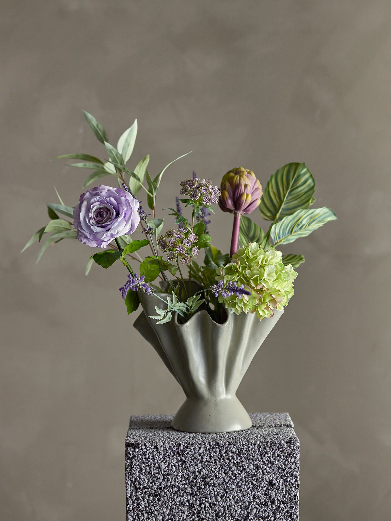 Bloomingville Whisper Buket, Lilla, Kunstige Blomster