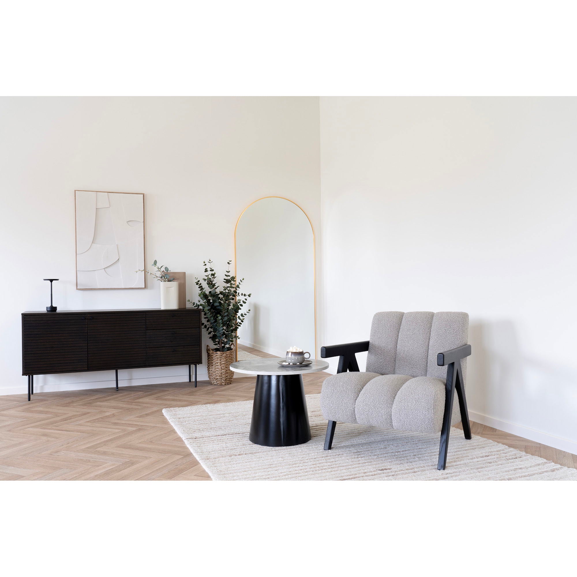 Kyoto Skænk - Skænk, 3 skuffer, 2 låger, egefiner, smoked, sorte metalben, 150x40x74 cm