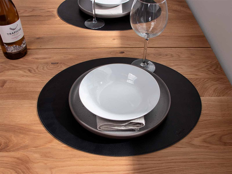 Oval dækkeserviet // Sort PU - SOFT