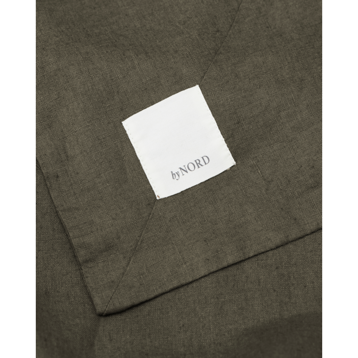 Sengekappe, BNGunhild, Bark