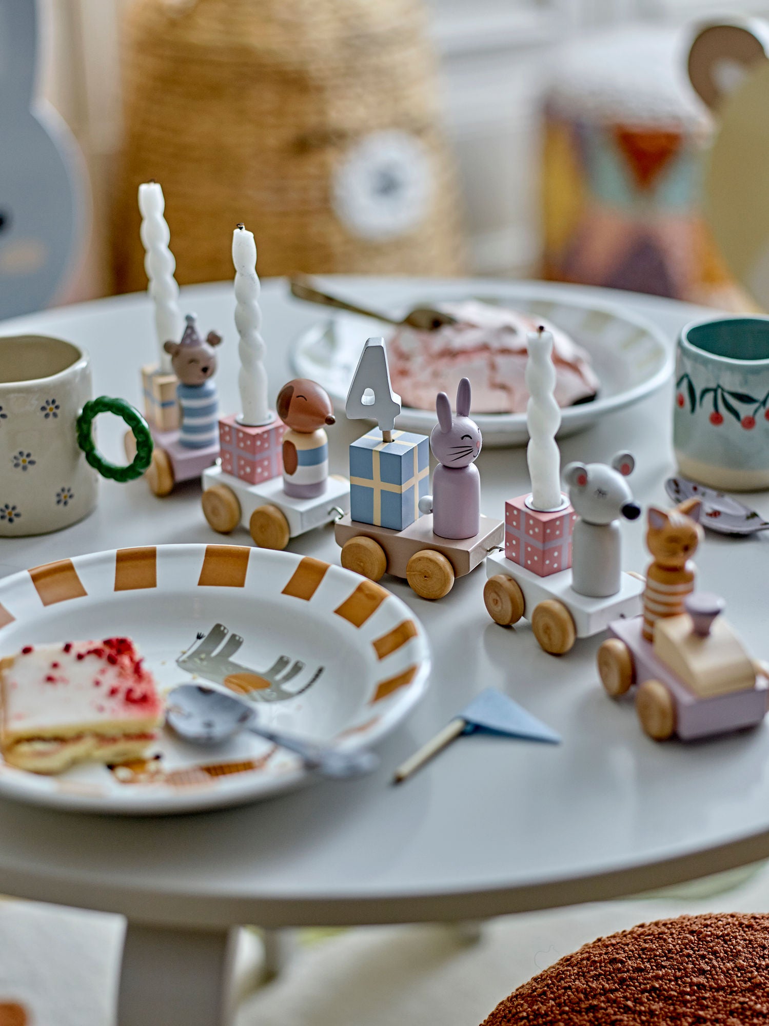 Bloomingville MINI Junaid Fødselsdagsdekoration, Rosa, FSC®100%, MDF