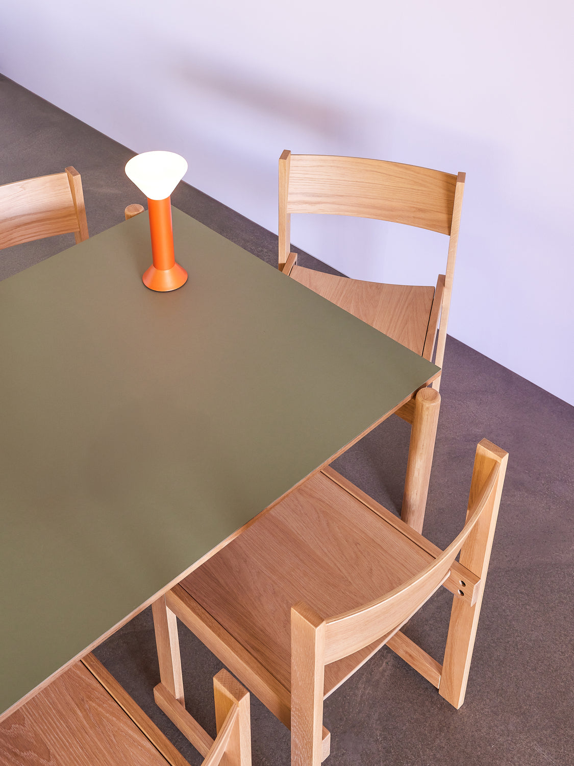 Oblique Spisebord Rektangulær Olivengrøn - 190x107xh75cm