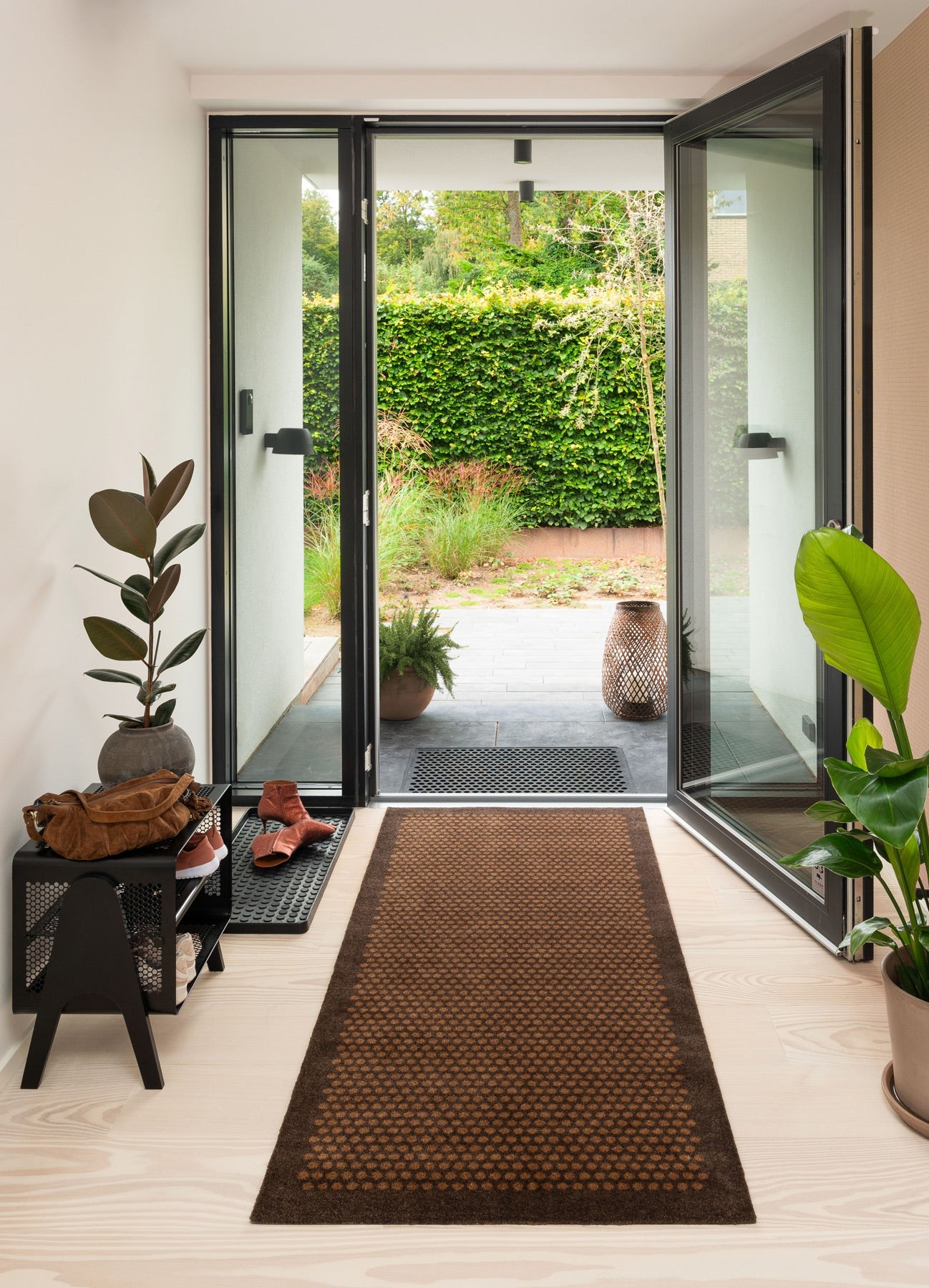 TICA RACK, FLOOR - SMALL/BLACK - Tica Copenhagen - DesignGaragen.dk