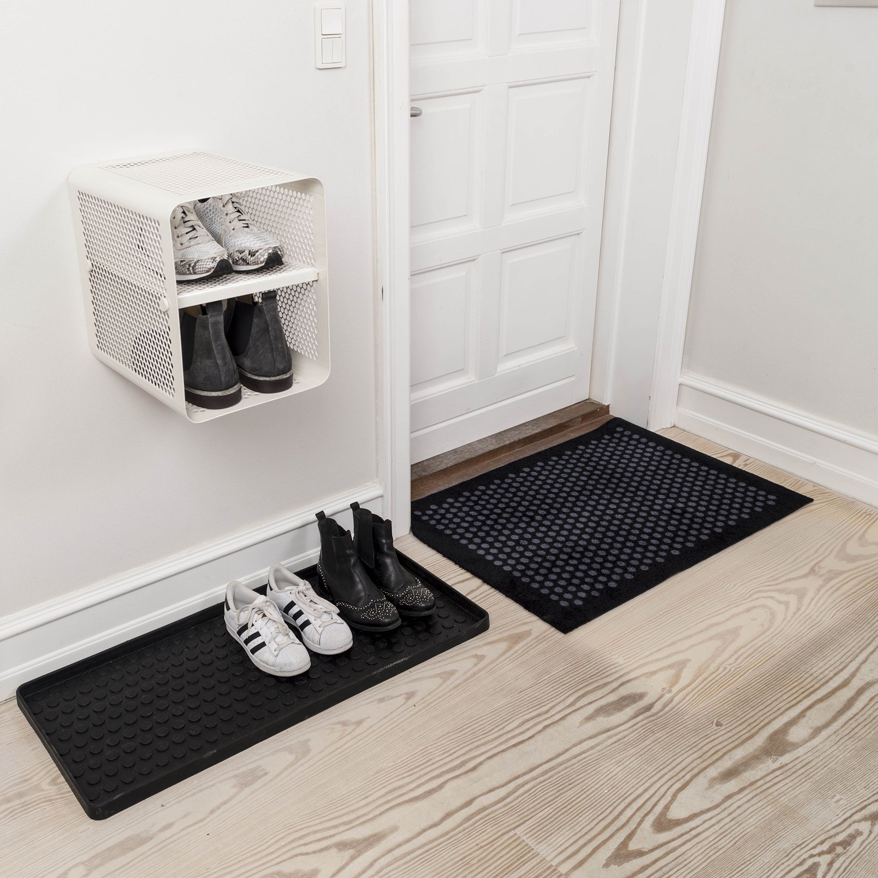 TICA RACK, WALL - SMALL/WHITE - Tica Copenhagen - DesignGaragen.dk