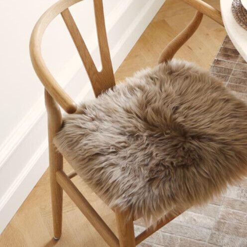 Sædehynde m/fyld | Langhåret | New Zealand | 37x37 cm