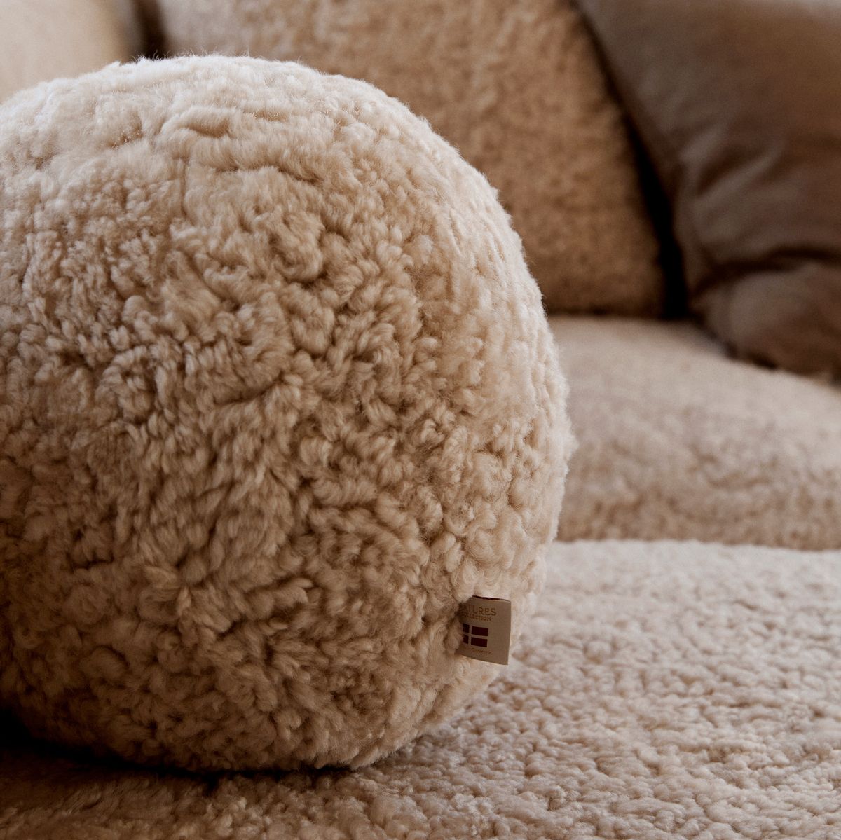 Angelite pude | Korthåret | New Zealand | Ø25/30/35 cm