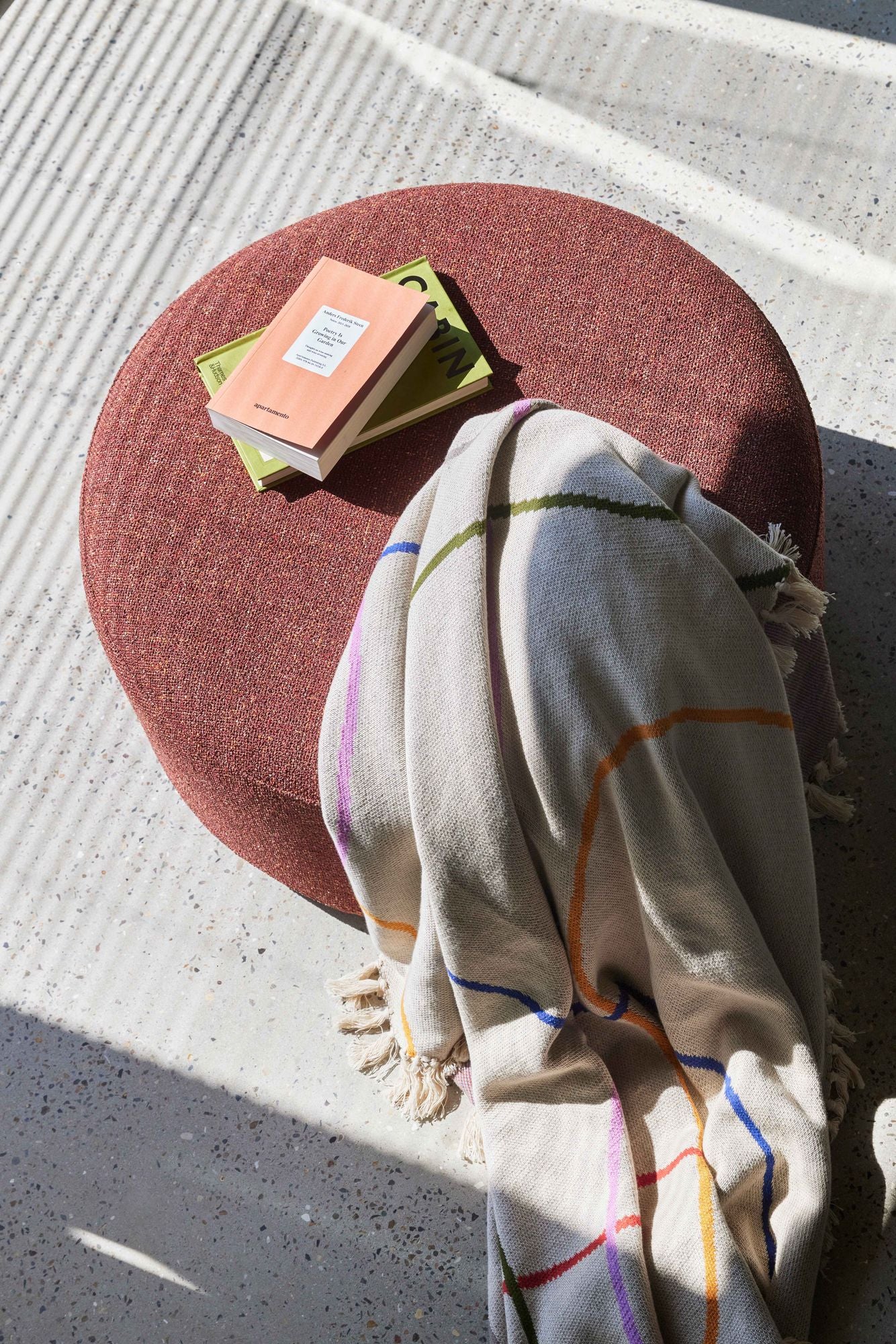 Hübsch Marshmellow Puf Large Rød