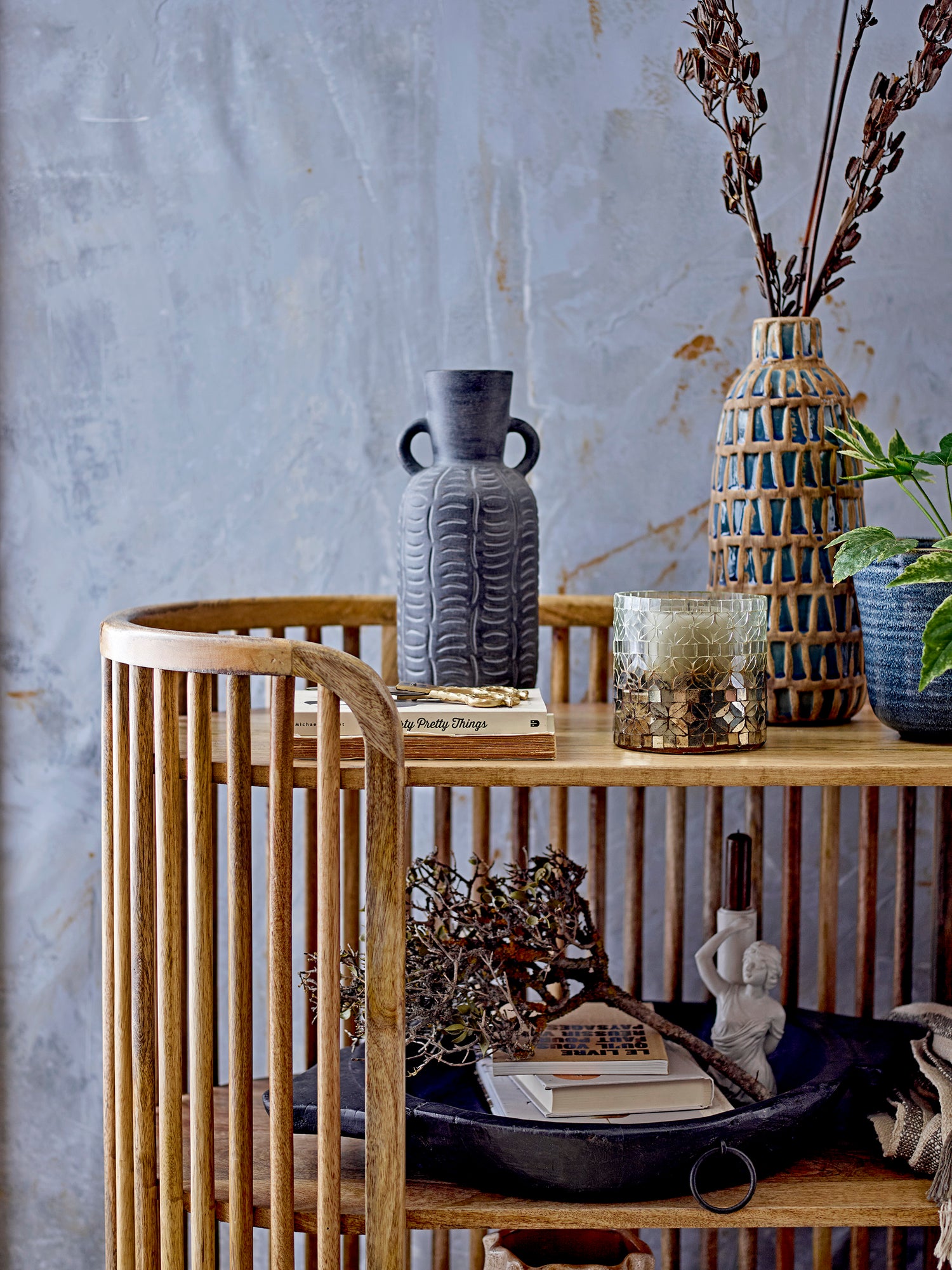 Medea Lysestage, Hvid, Polyresin - CREATIVE COLLECTION - DesignGaragen.dk