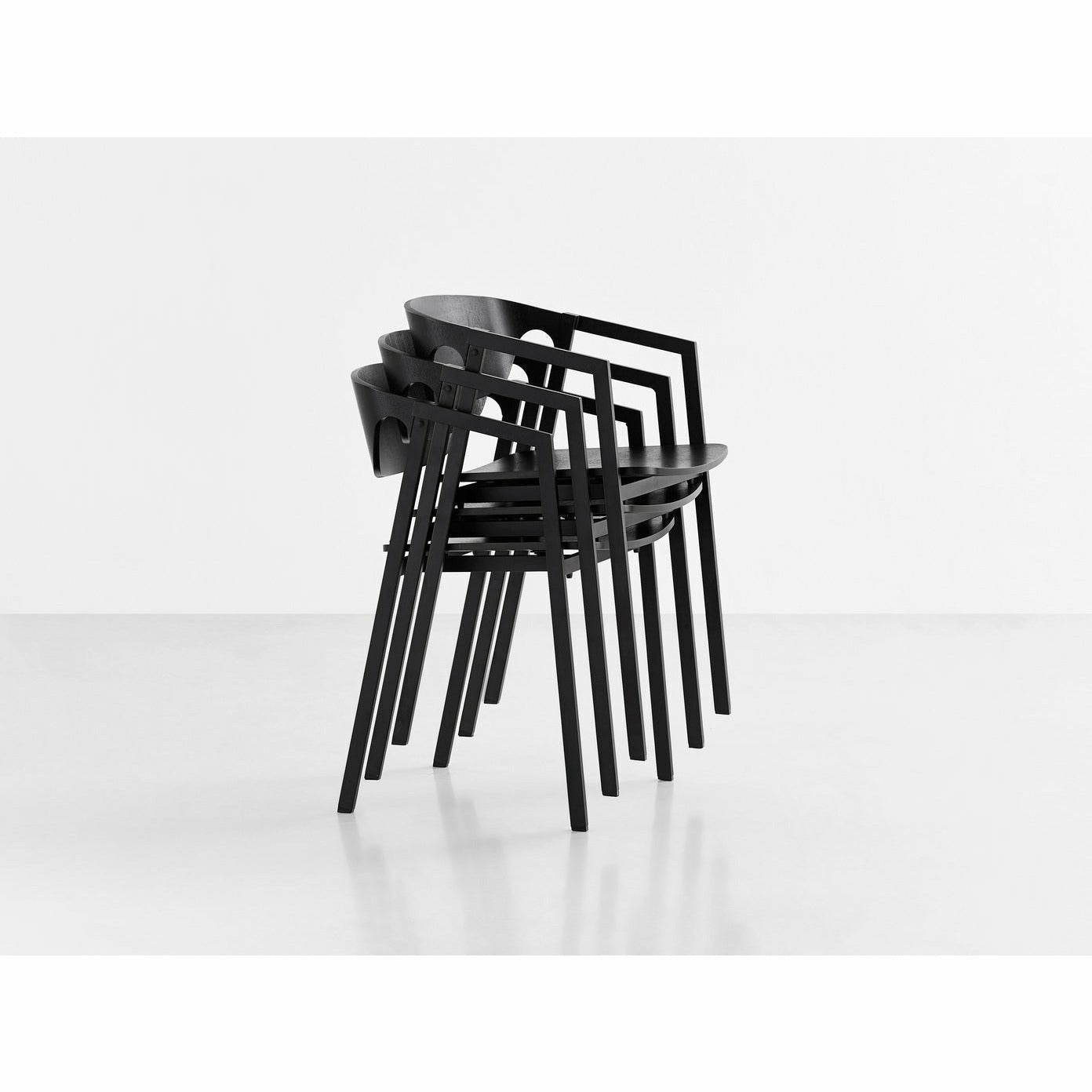 WOUD -  S.A.C. dining chair - Black