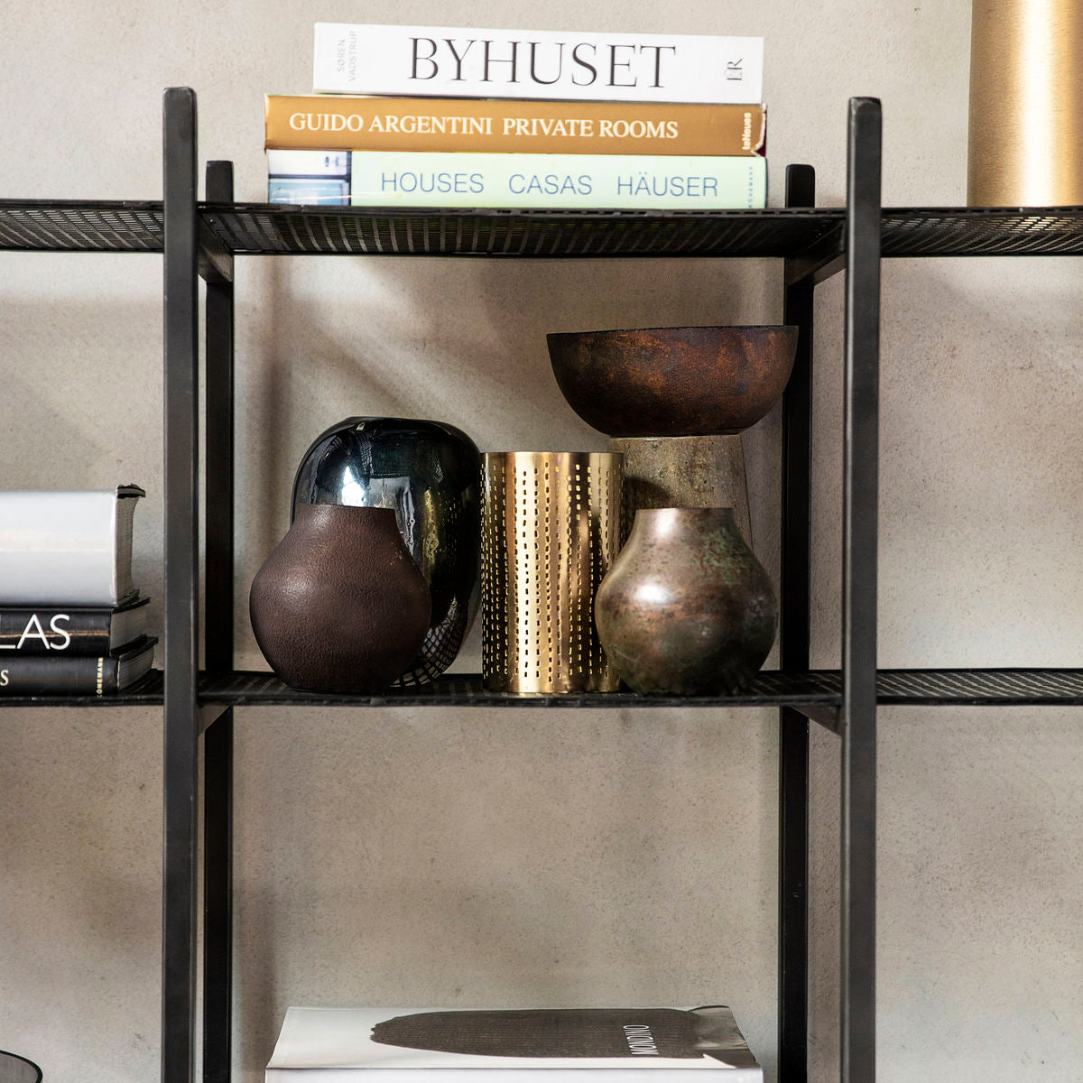 House Doctor - Fyrfadsstage, Wilma, Messingfinish - h: 16 cm, dia: 9.5 cm - House Doctor - DesignGaragen.dk