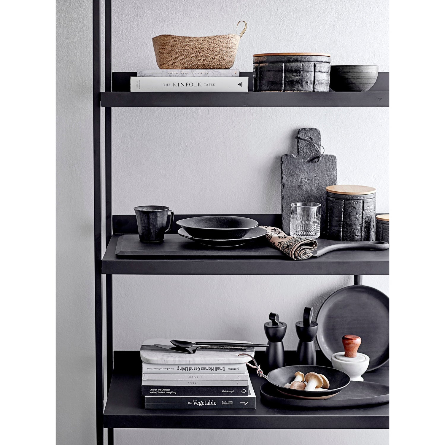 Bloomingville Yoko Plate, Sort, Porcelæn - Bloomingville - DesignGaragen.dk