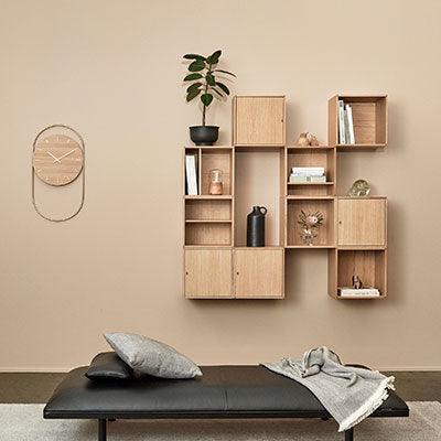 Andersen Furniture - A-Wall clock - oak with brass ring - Andersen Furniture - DesignGaragen.dk