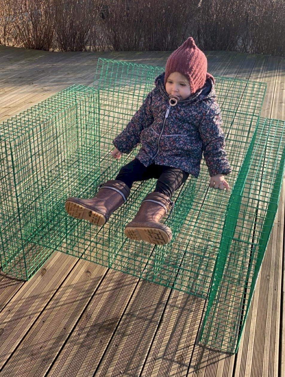 Kalager Design WIRE LOUNGECHAIR, Signal grøn