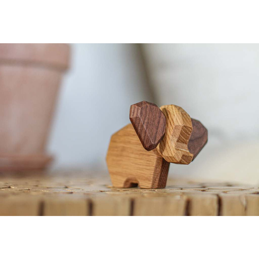 Den Lille Elefant (Egetræ) - FableWood - DesignGaragen.dk