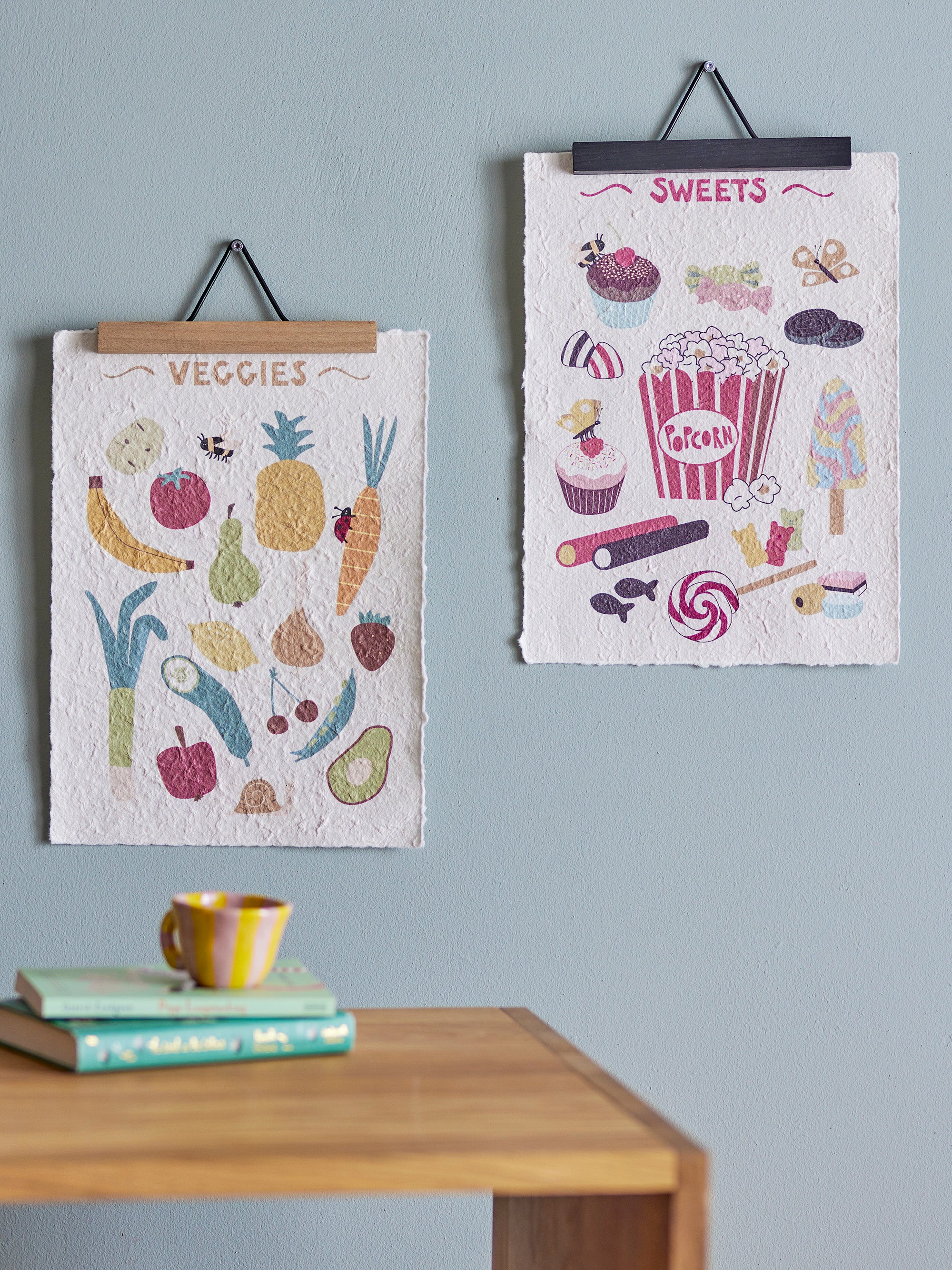 BLOOMINGVILLE MINI - Papio Plakat, Gul, Papir - BLOOMINGVILLE MINI - DesignGaragen.dk