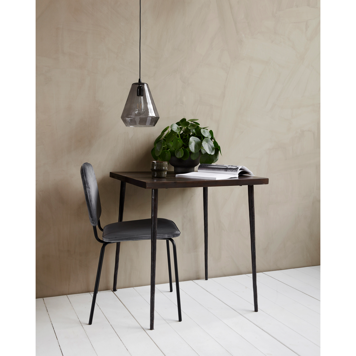 Bord, HDSlated, Sortbejdset