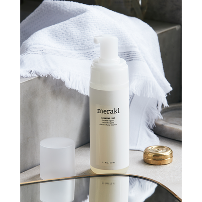 Cleansing foam, Hvid