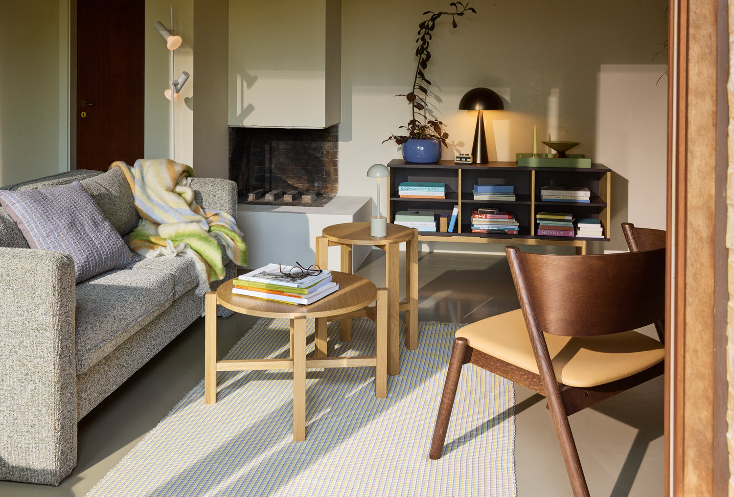 Oblique Loungestol Sæde  Mørkebrun - 64x64xh75cm