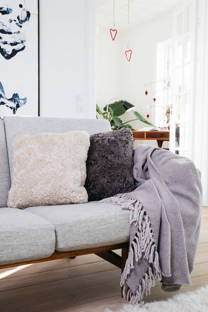 Lammeskindspude | Korthåret | New Zealand | Dobbeltsidet | 40x40 cm