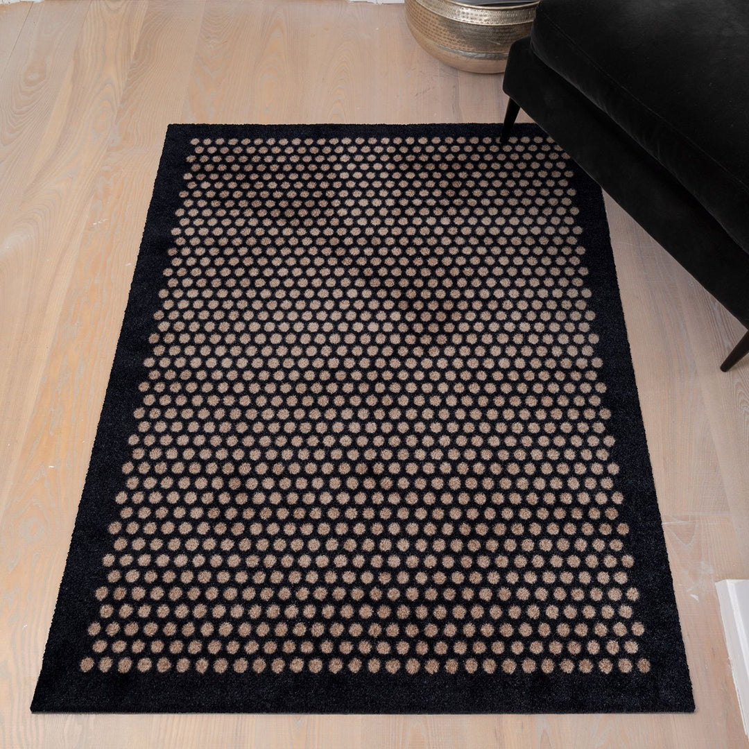 GULVMÅTTE 90 x 130 CM - DOT/BLACK SAND