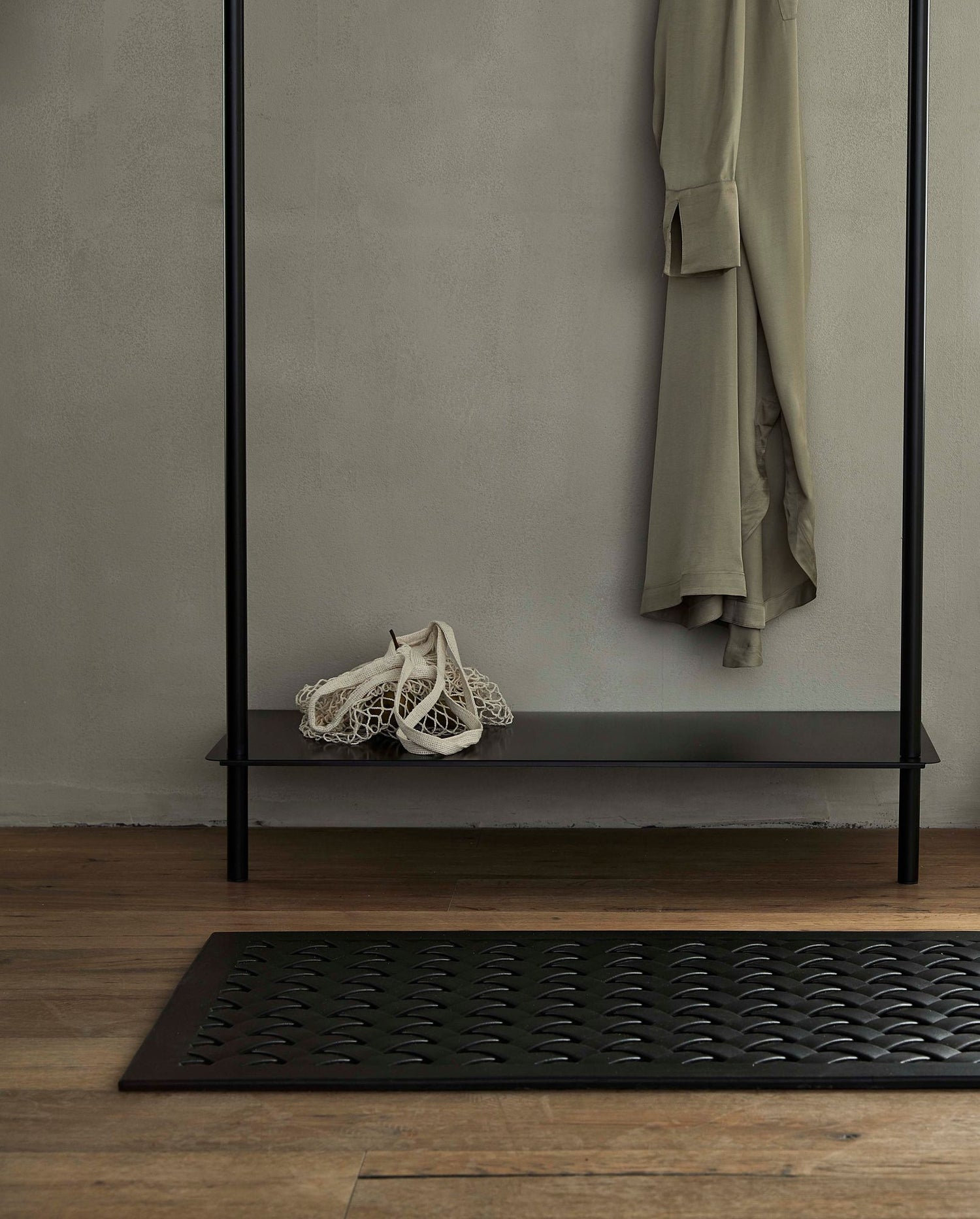 CALLA dørmåtte i gummi - 61x142 cm - sort