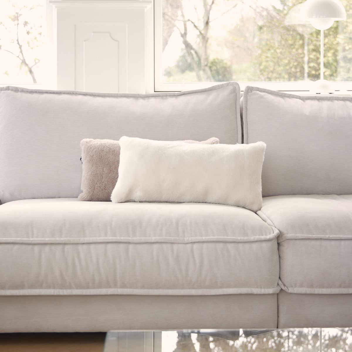 Lammeskindspude | Moccasin | Dobbeltsidet | 28x56 cm