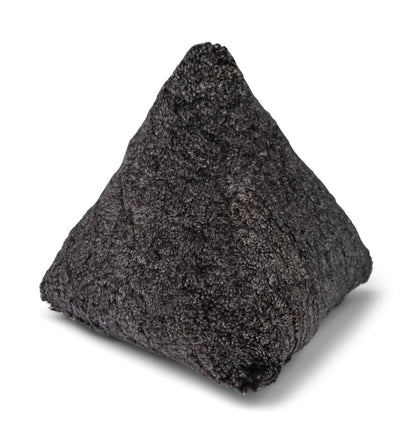 Hematite Pude | Lammeskind | Korthåret | New Zealand | 35x35x35 cm