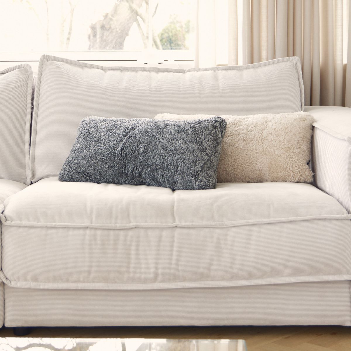 Lammeskindspude | Korthåret | New Zealand | Dobbeltsidet | 30x60 cm