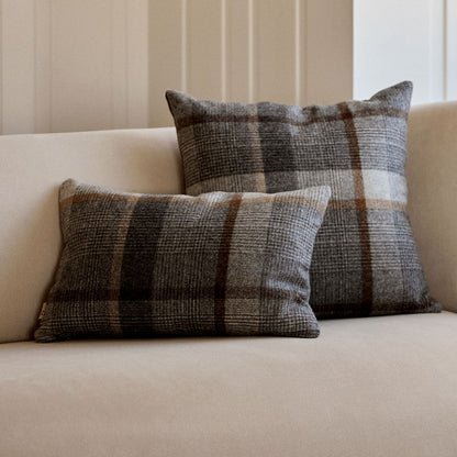 Checked Collection | Uldpude | Dobbeltsidet | 34x52 cm