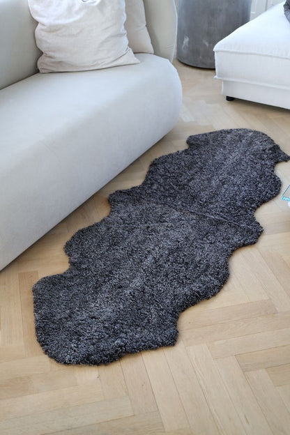 Krølhåret Lammeskind 180 cm.