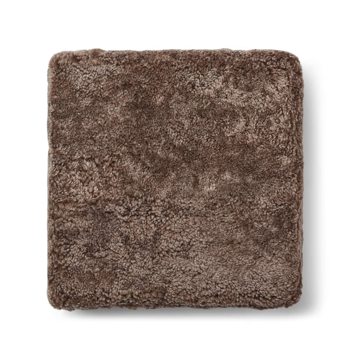 Puf | Lammeskind | Korthåret | New Zealand | 40x40x13 cm