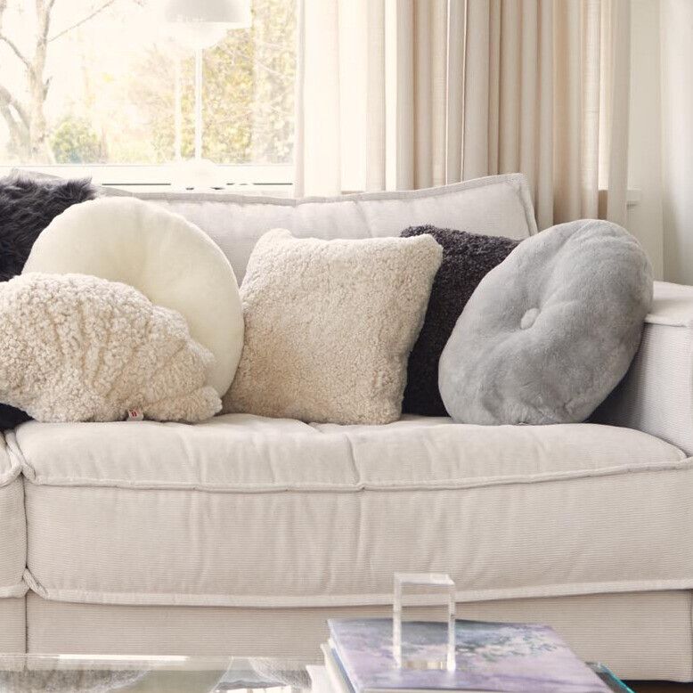 Lammeskindspude | Moccasin | Dobbeltsidet | Ø45 cm