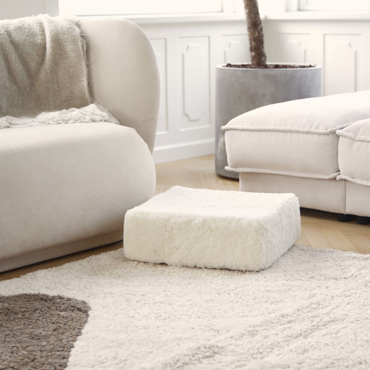 Puf | Korthåret | New Zealand | 40x40x13 cm