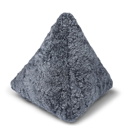 Hematite Pude | Lammeskind | Korthåret | New Zealand | 35x35x35 cm