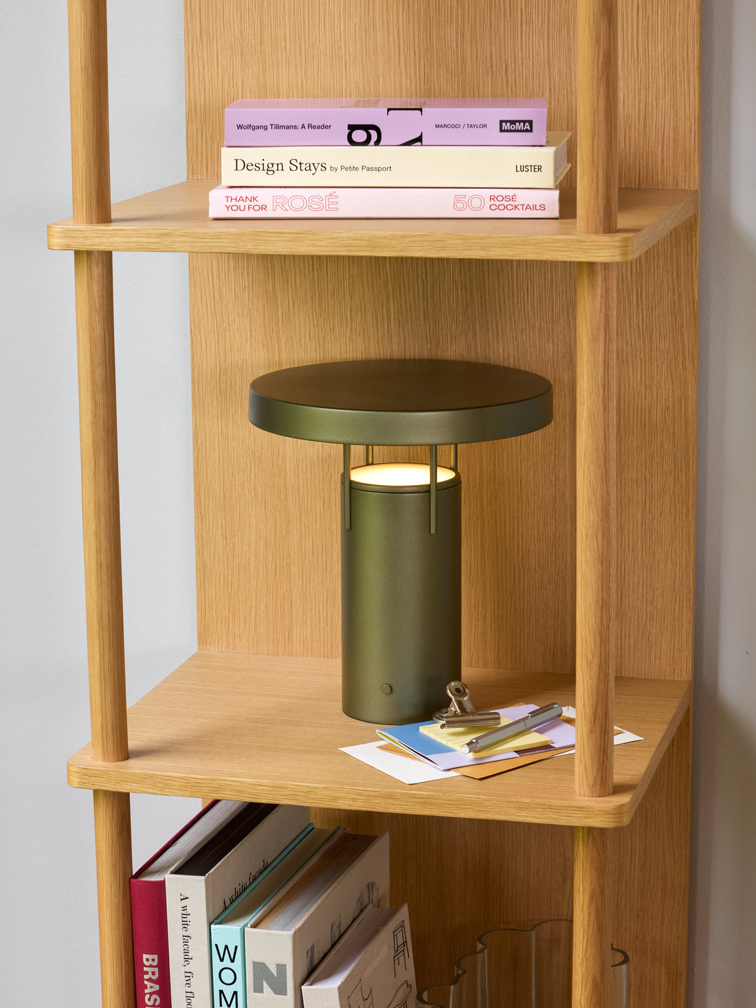 BringMe Transportabel Lampe Metalisk Mørkegrøn - ø25xh28cm