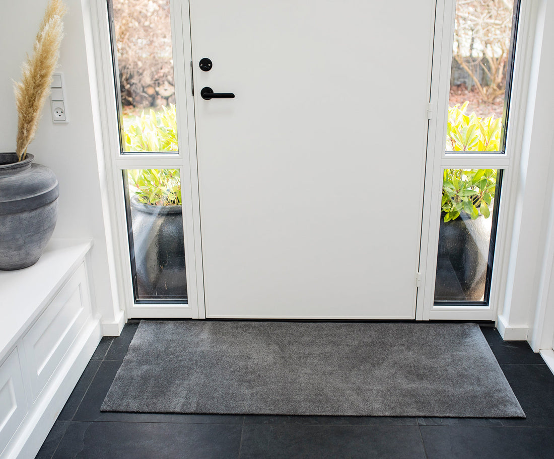 TÆPPE/MÅTTE 67 x 150 CM - UNI COLOR/STEELGREY - Tica Copenhagen - DesignGaragen.dk