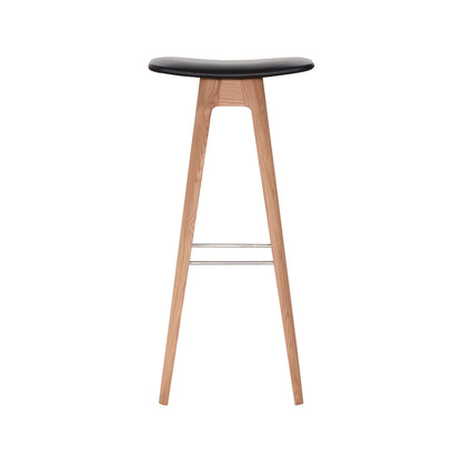 Andersen Furniture HC1 barstol - sæde i sort læder - understel i eg/hvidpigmenteret - H80 cm - DesignGaragen.dk.