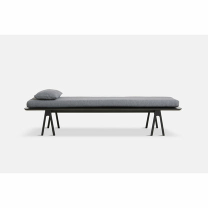 WOUD -  Level daybed - Grey bouclé/black 190x76,50x41 cm