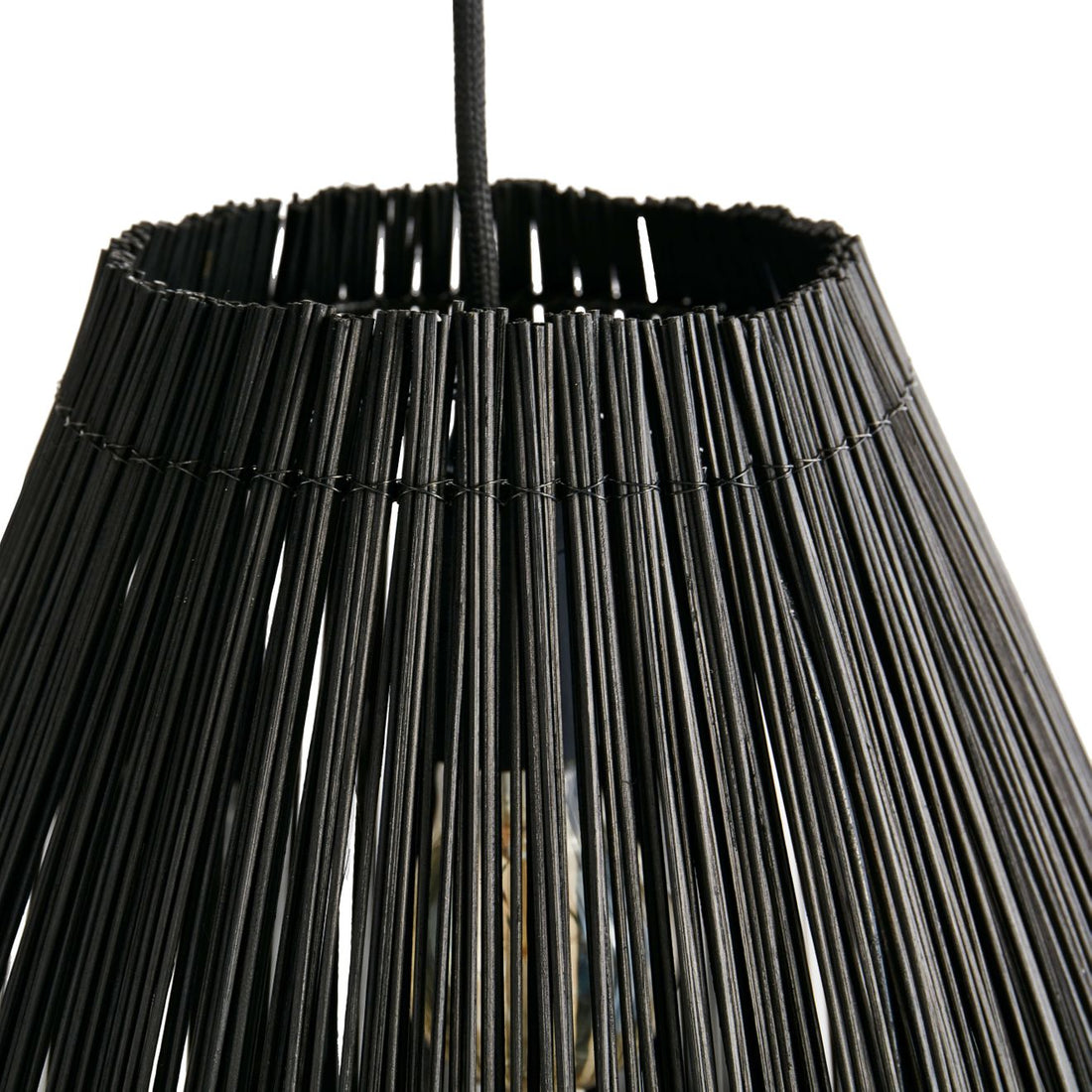 Muubs Lampe Fishtrap L - Sort - Bambus - H: 66 Ø: 35 cm - DesignGaragen.dk.