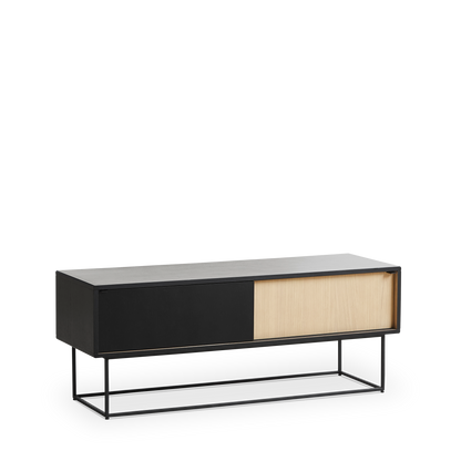 WOUD - Virka sideboard (Low) - Oak/black - WOUD - DesignGaragen.dk