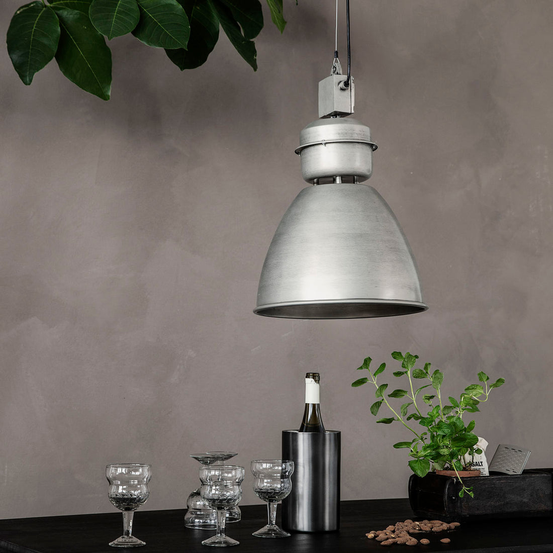 House Doctor - Lampe, Volumen, Gunmetal - h: 52 cm, dia: 35 cm