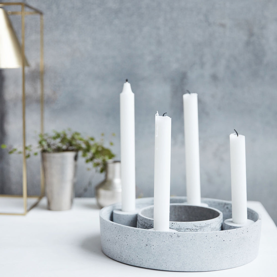House Doctor - Lysestage, The Ring, Grå - h: 6 cm, dia: 26 cm