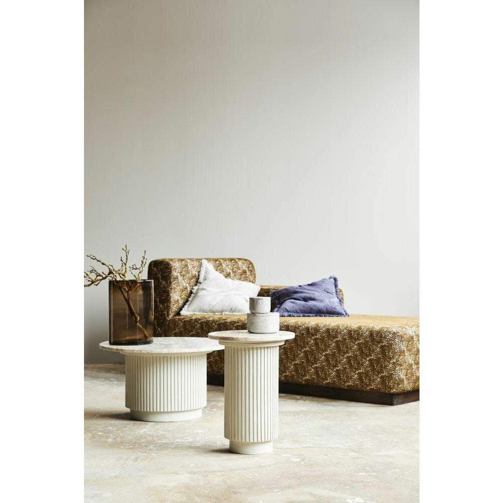 ERIE rundt sidebord i træ og marmor - ø40 cm - råhvid, brun, beige